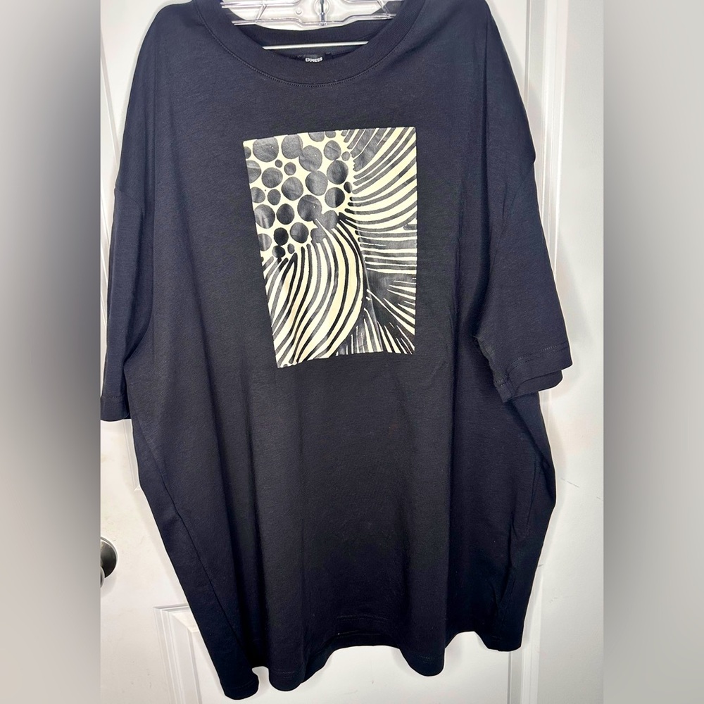Express Men’s Relaxed Fitted T Shirt